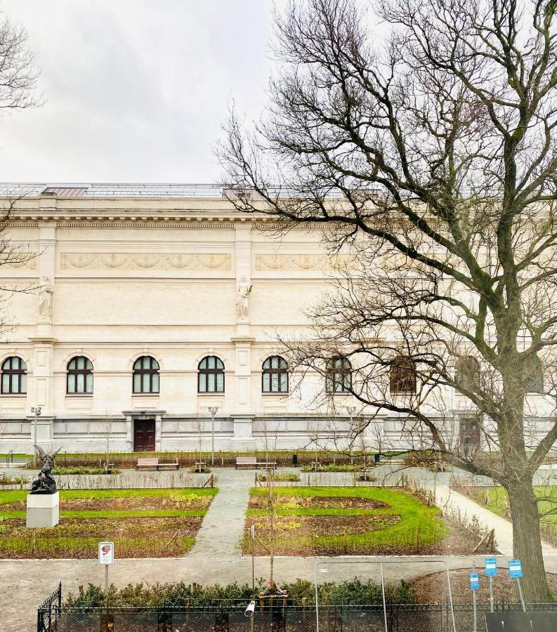 Antwerp Museum Suites Bagian luar foto