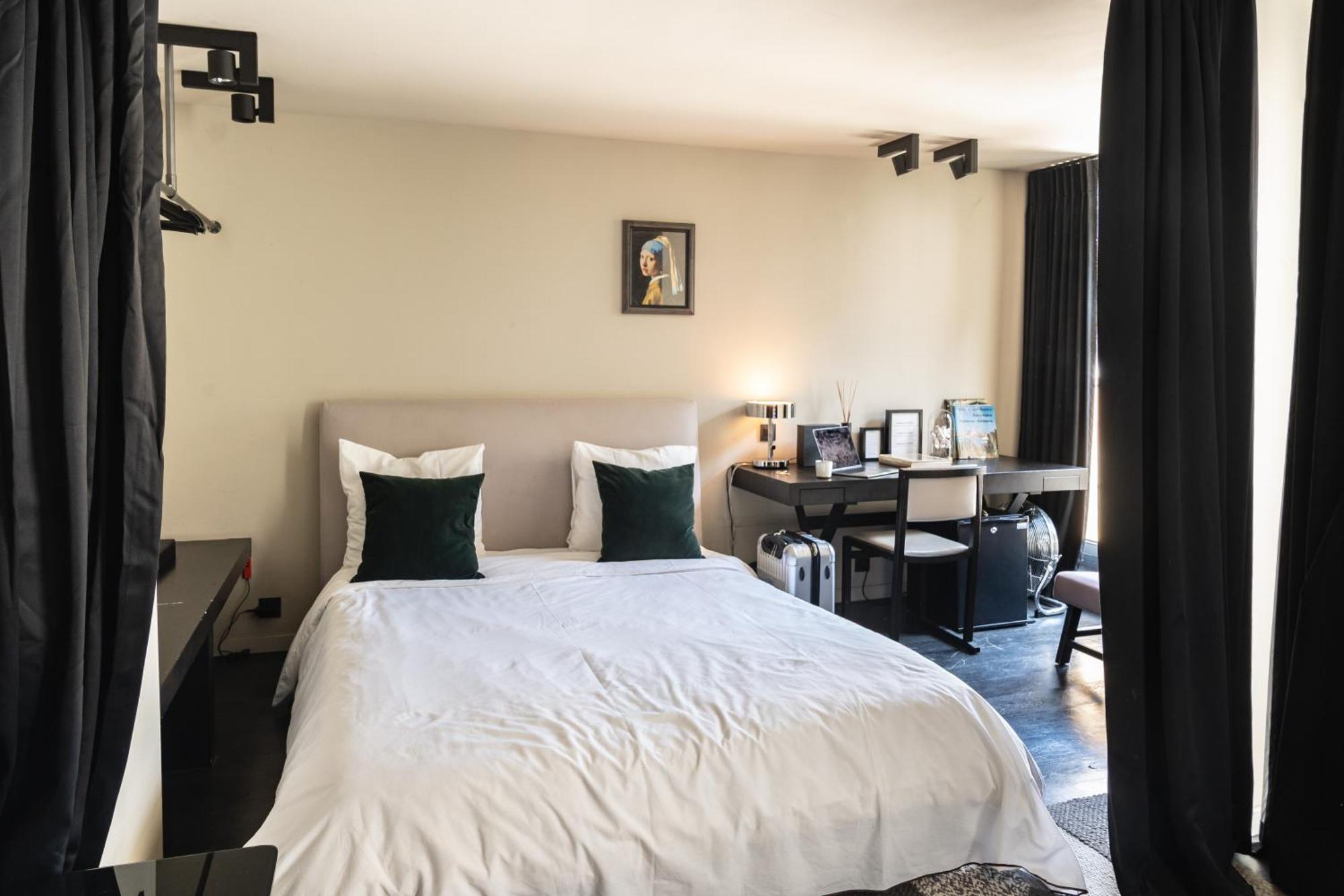 Antwerp Museum Suites Bagian luar foto