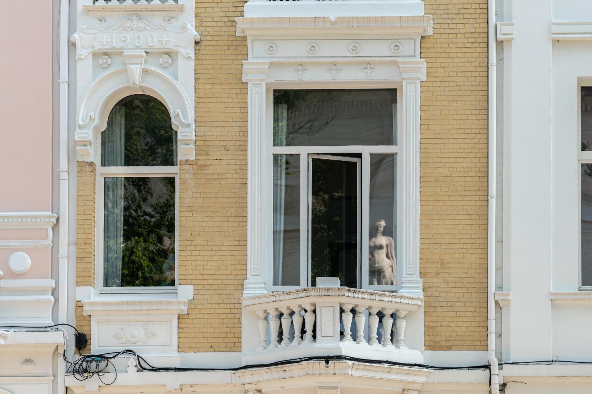 Antwerp Museum Suites Bagian luar foto