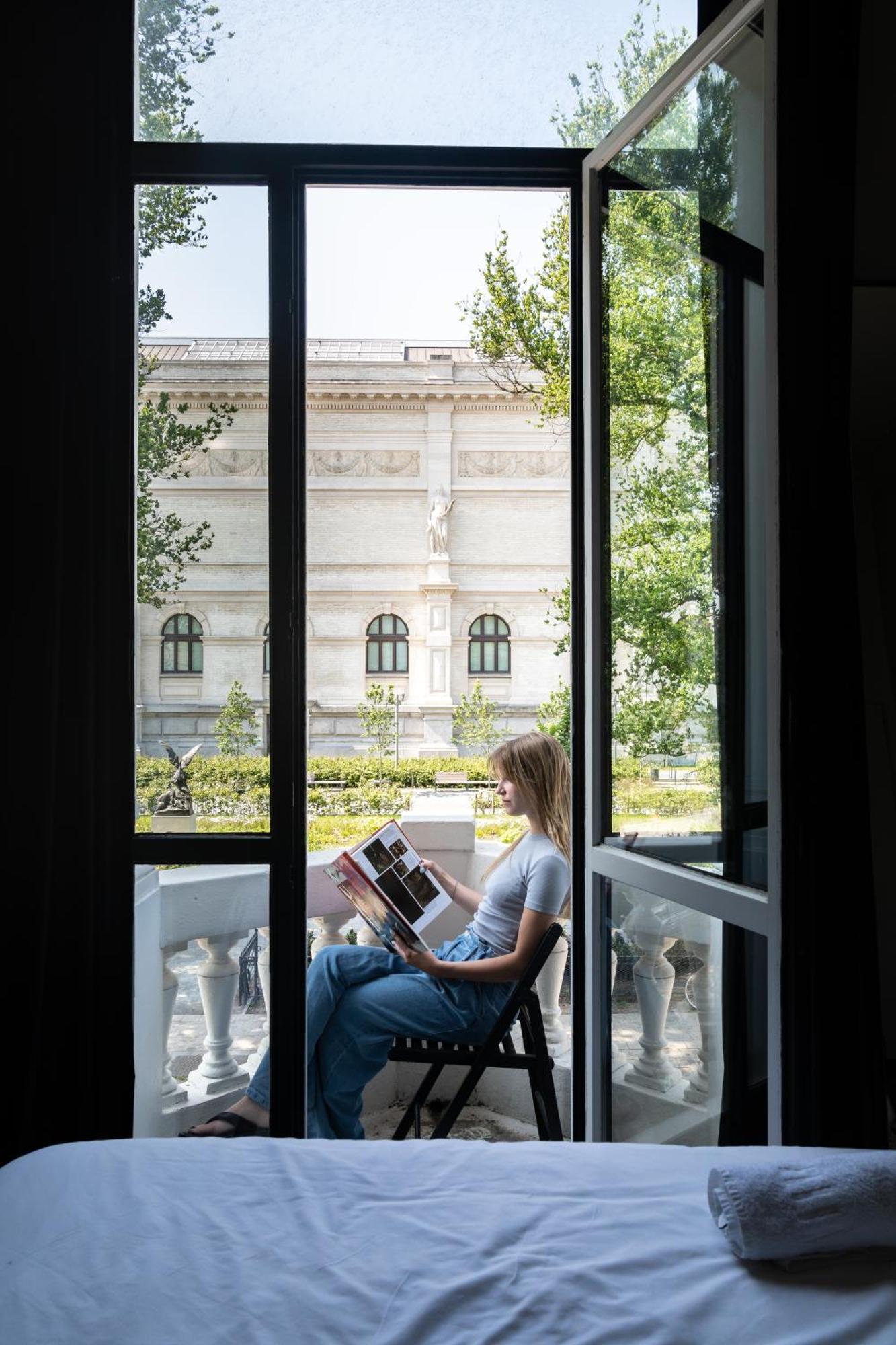 Antwerp Museum Suites Bagian luar foto