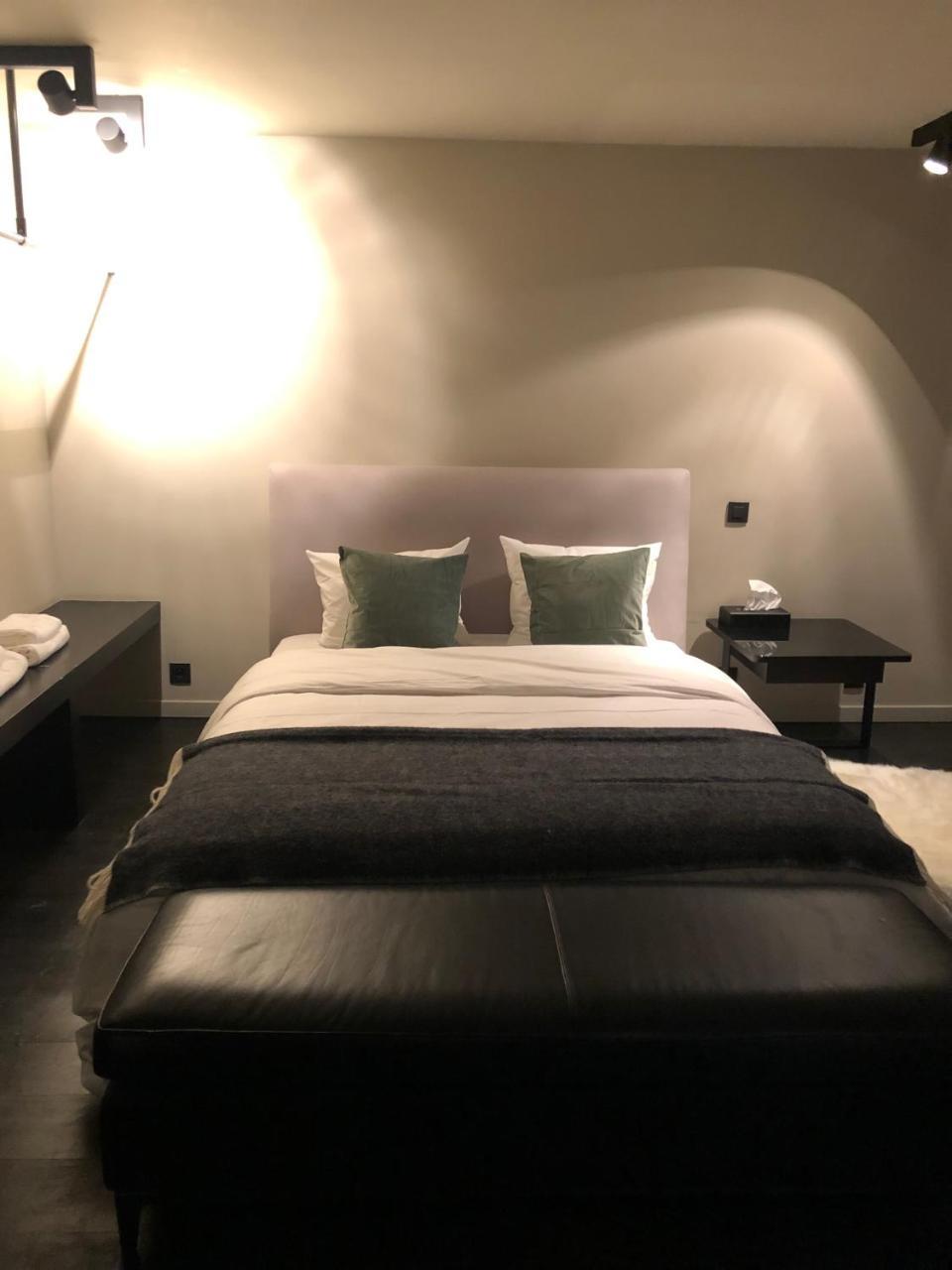 Antwerp Museum Suites Bagian luar foto